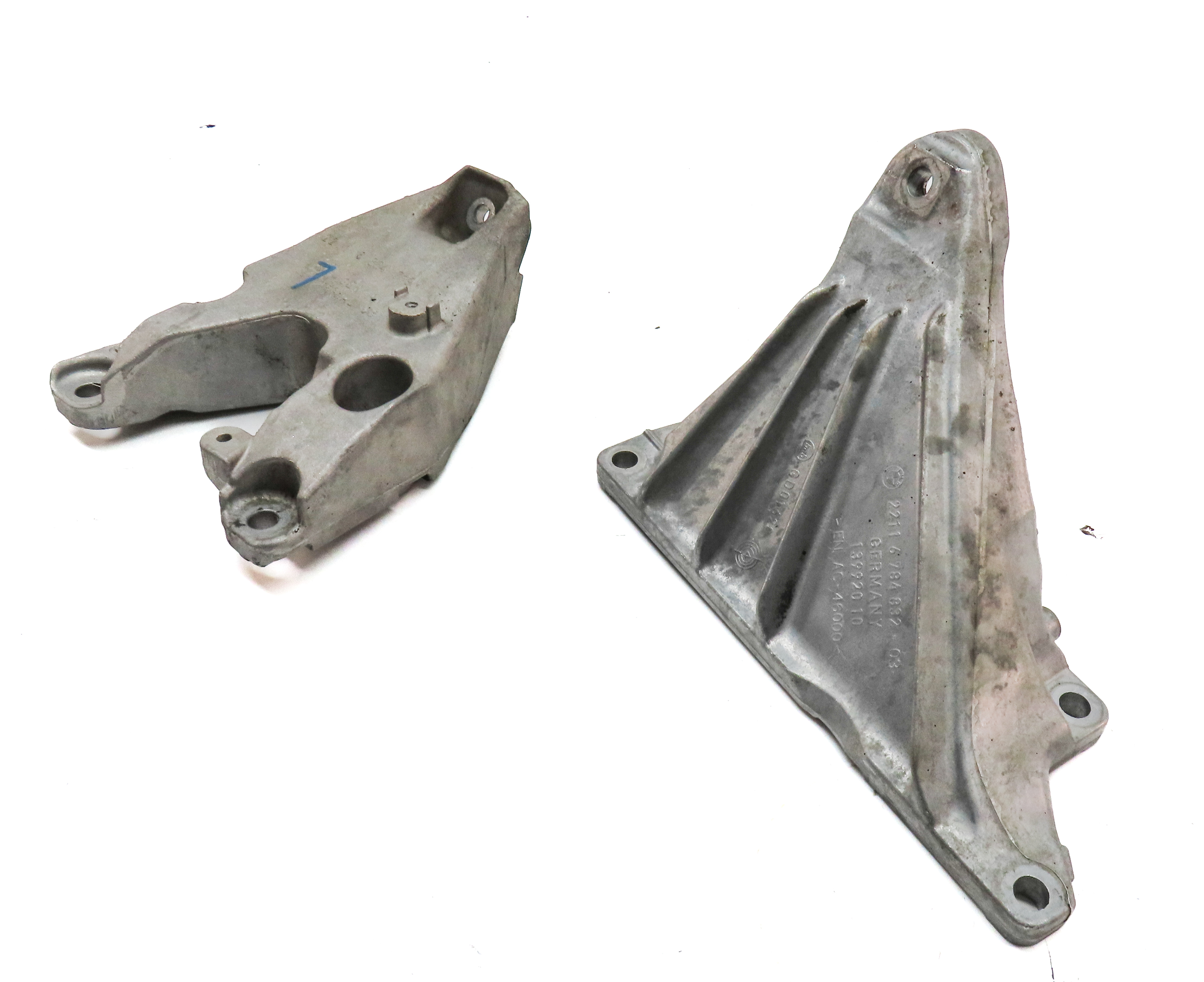 2015 BMW X4 (F26) 3.0L (N55) ENGINE LEFT & RIGHT MOTOR MOUNT BRACKET SET-2 — exact item pictured